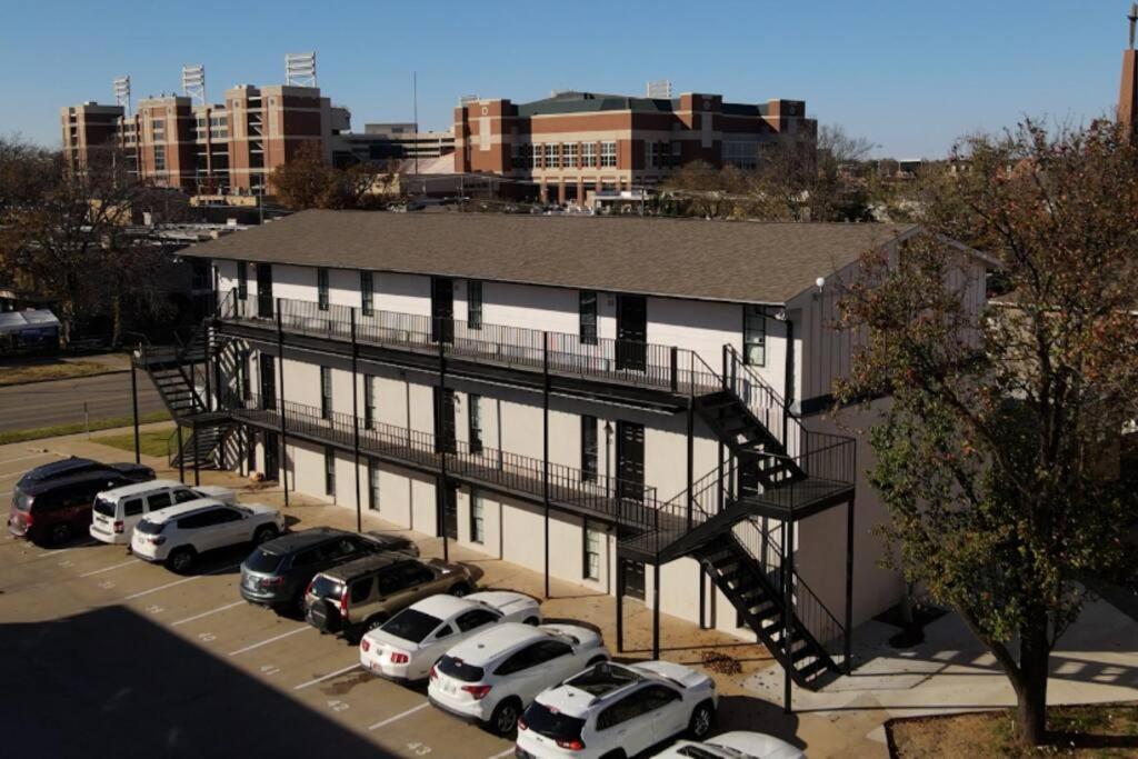Lavish Style 2Br In Stillwater With Free Parking And Wifi Exteriör bild
