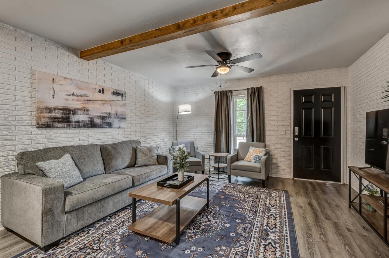 Lavish Style 2Br In Stillwater With Free Parking And Wifi Exteriör bild