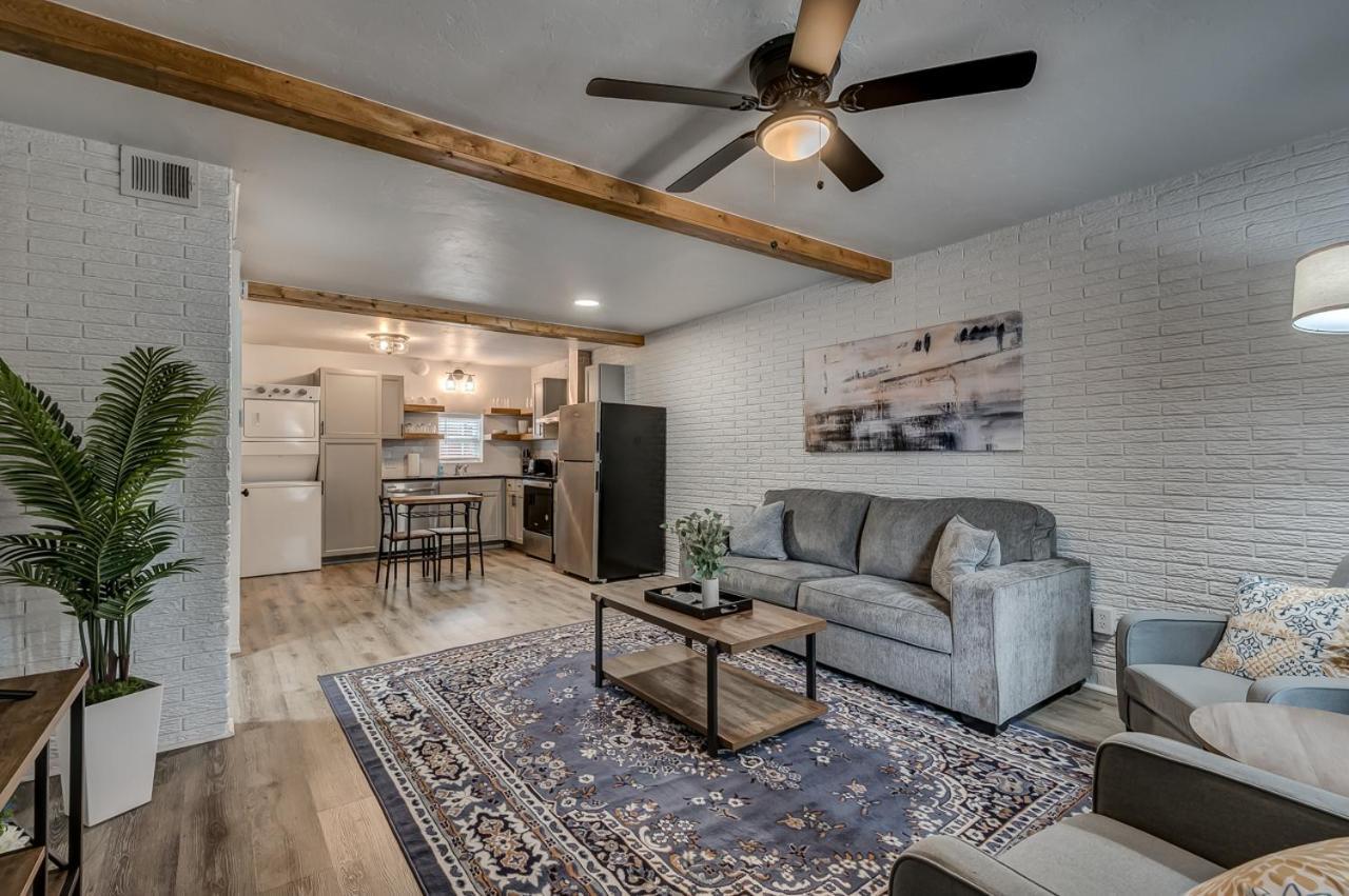 Lavish Style 2Br In Stillwater With Free Parking And Wifi Exteriör bild